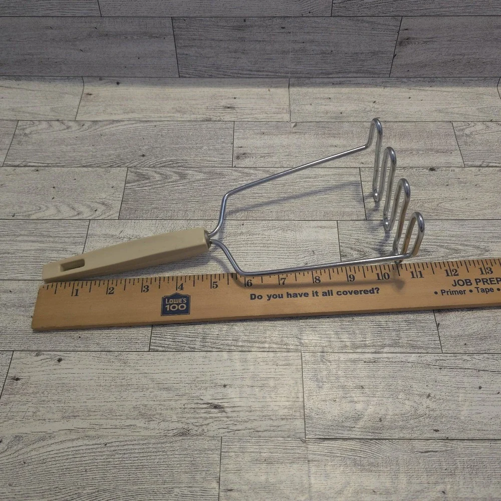 Vintage Long-Shaft ANDROCK Potato Masher Kitchen Utensil White Handle‎